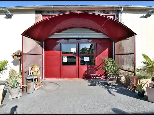 Local 310 m²
