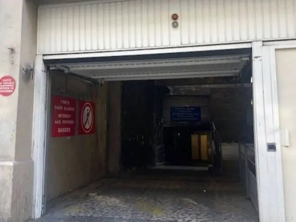 Parking 11 m²
