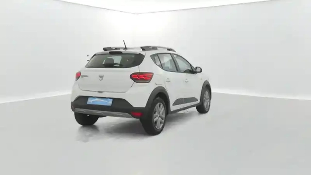 Dacia Sandero eco-g 100 — photo 14