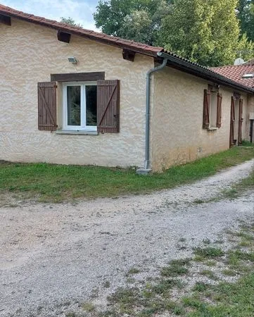 Maison a louer a lembras
