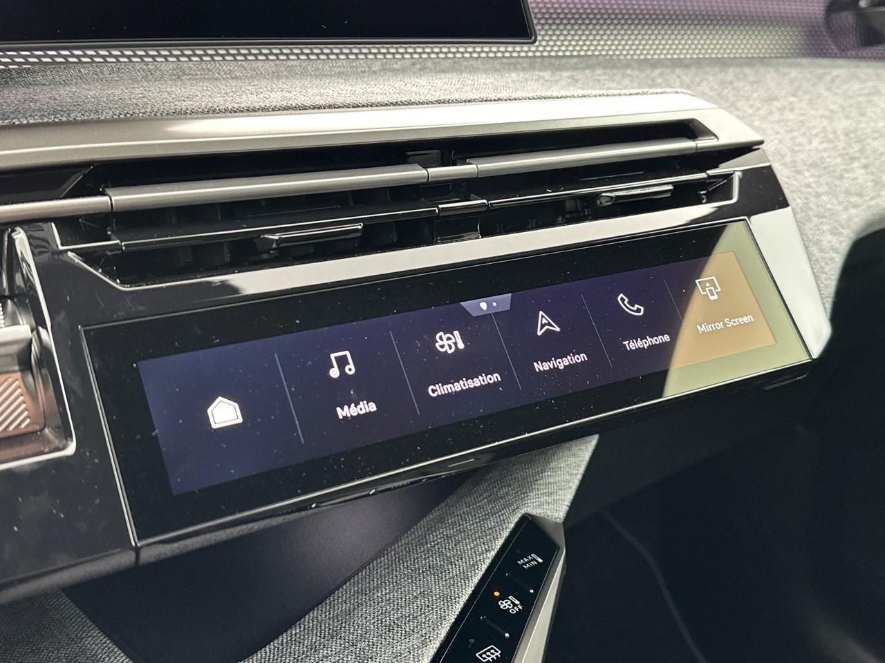 Peugeot 3008 hybrid 145 e-dcs6 gt — photo 30