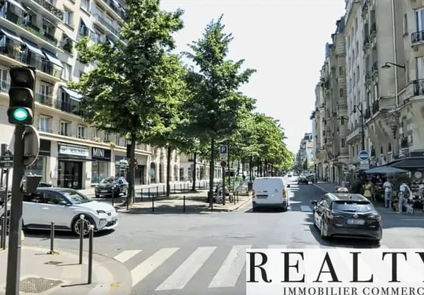 Boutique 139 m²