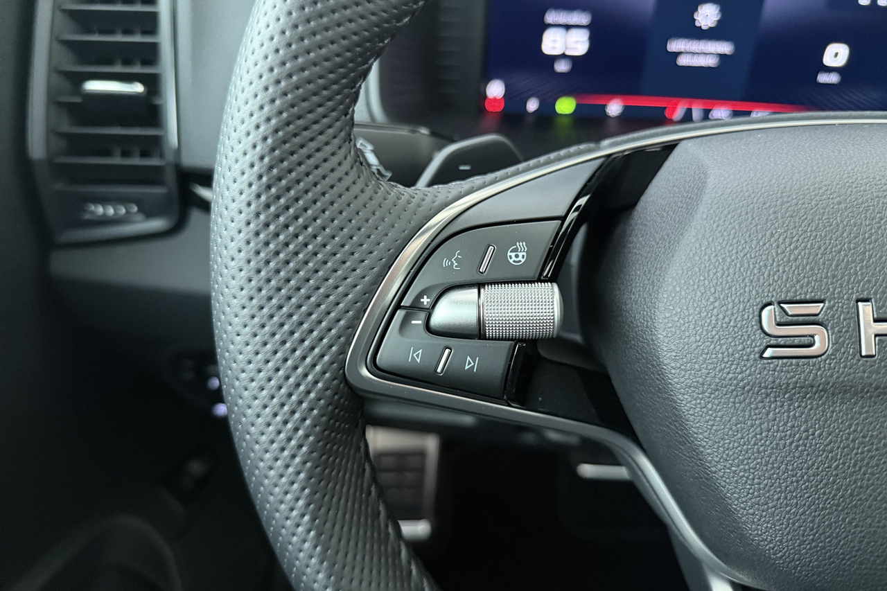Skoda Karoq — photo 14