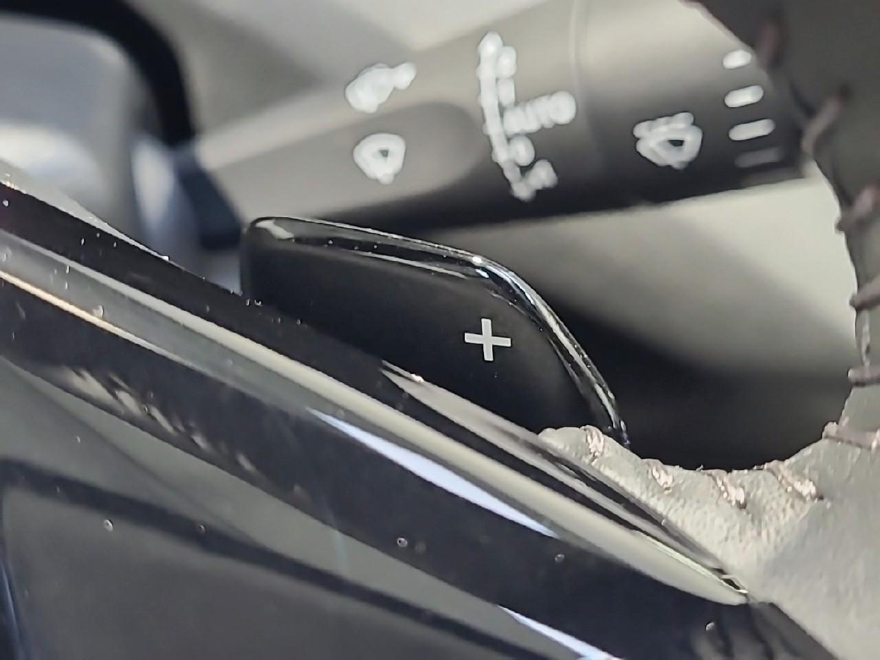 Peugeot 308 sw hybrid 136 e-dcs6 allure — photo 23