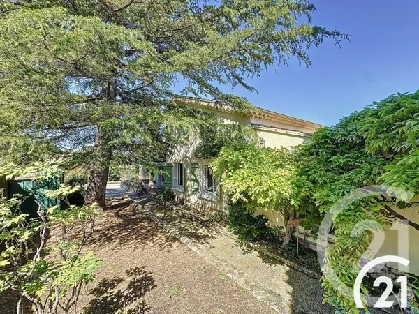 Maison 6 pièces 223 m²