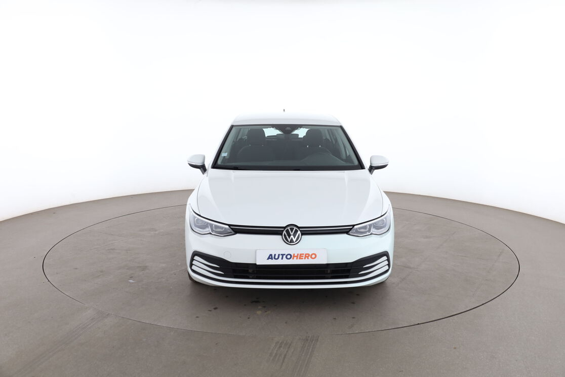 Volkswagen Golf VIII 2.0 TDI SCR DSG7 — photo 8