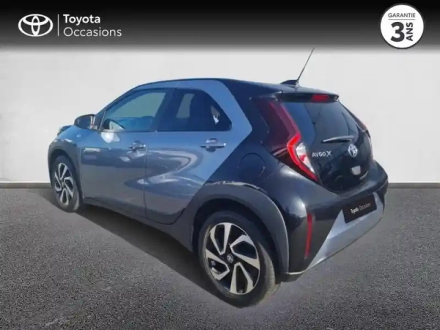 Toyota Aygo X 1.0 vvt-i 72ch design my24 — photo 2