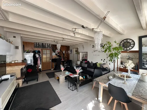 Maison de bourg rénovée 4 chambres