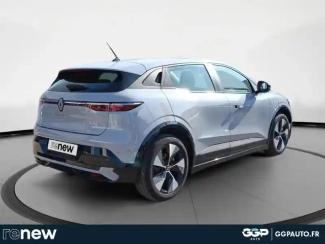 Renault Megane e-tech electric ev60 220ch equilibre super charge -b — photo 5