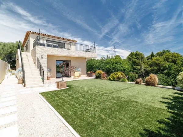Maison 4 pièces 121 m²