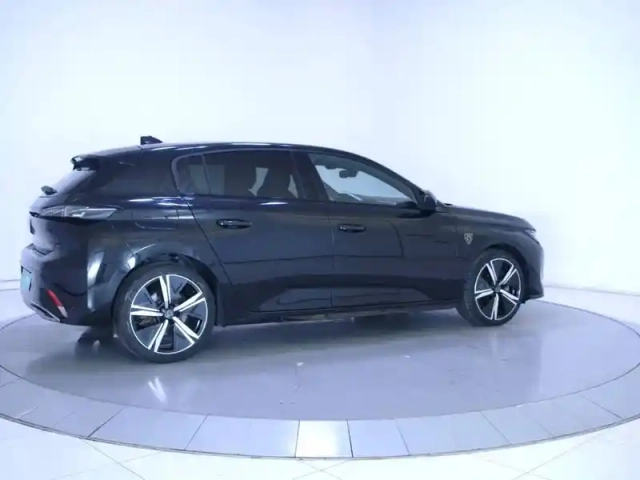 Peugeot 308 phev 180 e-eat8 — photo 39
