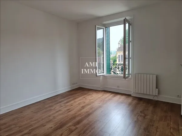 STUDIO BIEVRES