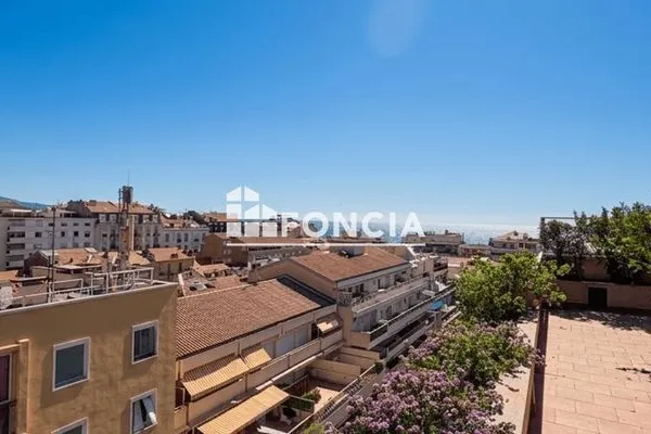 Appartement 5 pièces 15 m²