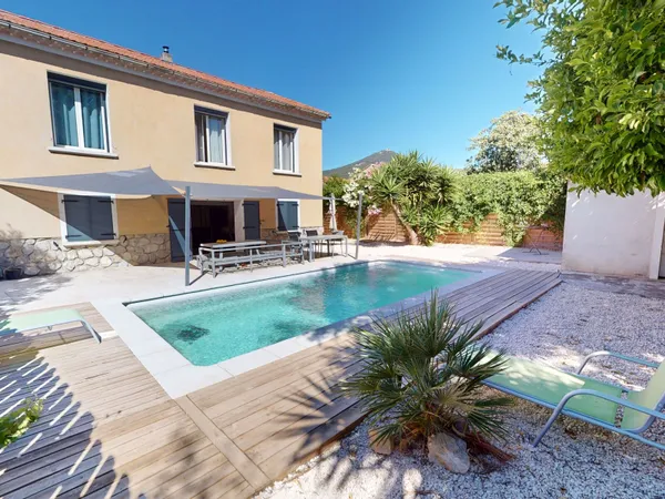 Maison 4 pièces 136 m²