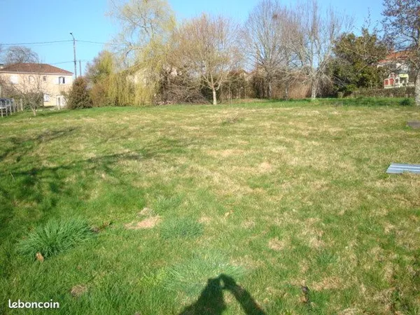 Terrain 810 m² Couzeix