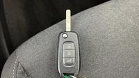 Renault Clio 1.6 E-Tech 140ch Business -21 — photo 16