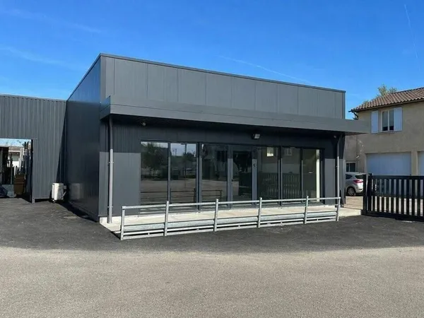 Local commercial 95 m²