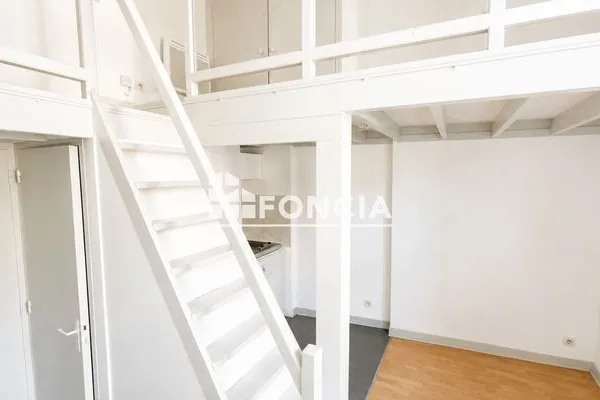 Appartement 1 pièce 14 m²