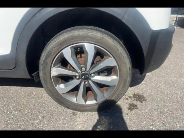 Kia Stonic 1.0 t-gdi 100ch active — photo 13