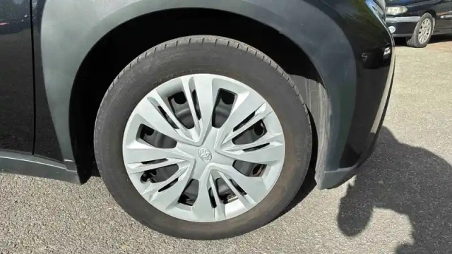 Toyota Aygo x 1.0 vvt-i 72 — photo 30