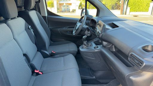 Opel Combo 1.5 CDTi 102 - Cargo Pack Clim – 2019 – 44689 km – Diesel – Boîte Manuelle — photo 25