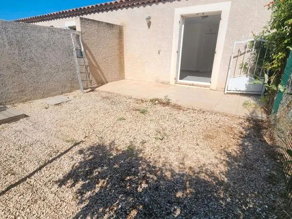 Location appartementT1 avec jardin