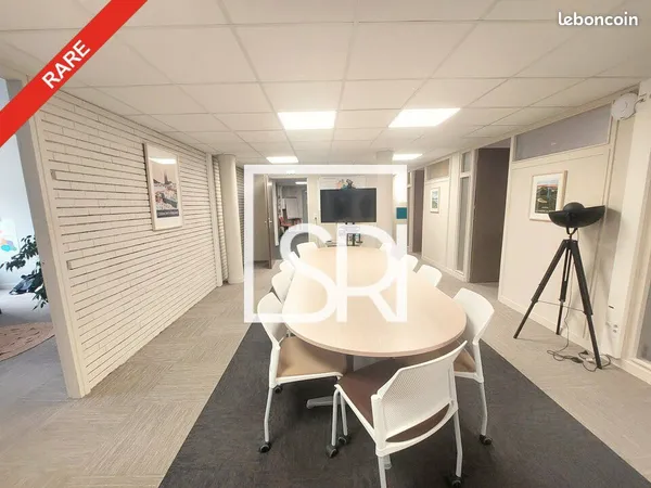 Bureaux 2195 m² CLERMONT FERRAND