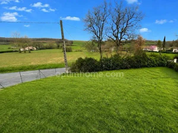 Terrain 575 m²