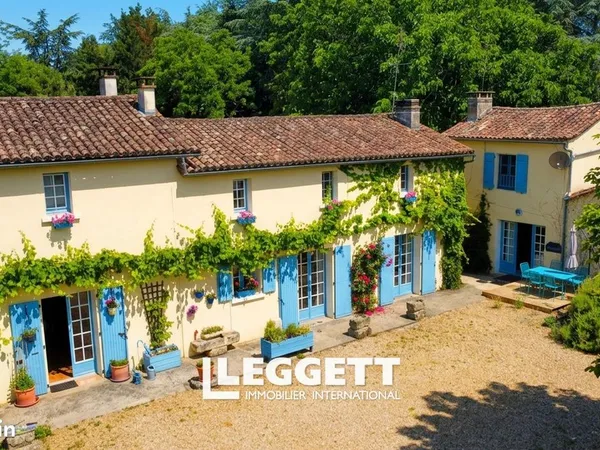 Maison 16 pièces 280 m²