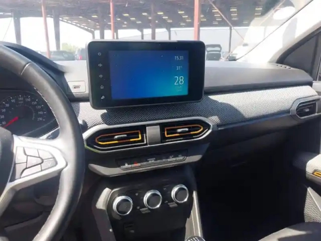 Dacia Sandero eco-g 100 — photo 14