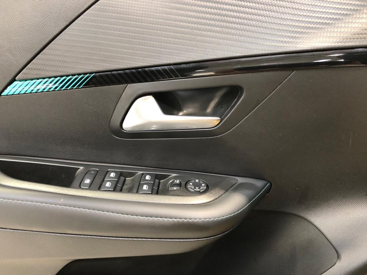 Peugeot 208 puretech 100 s&s bvm6 allure — photo 26