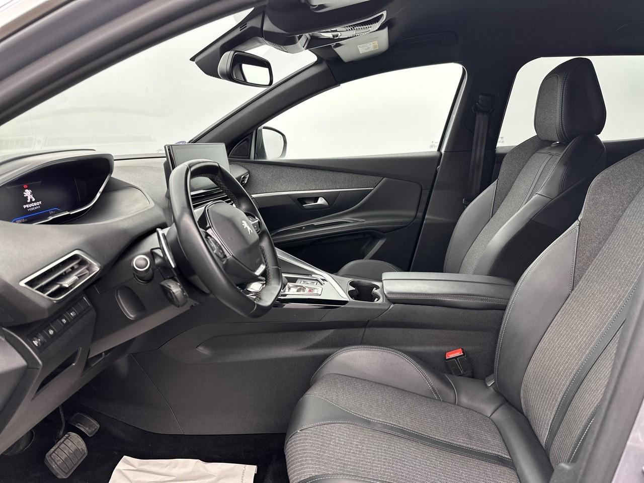 Peugeot 3008 hybrid 225 e-eat8 allure pack — photo 9