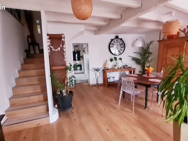 Maison T5 Rénovée Avec Patio, Terrasse et Garage