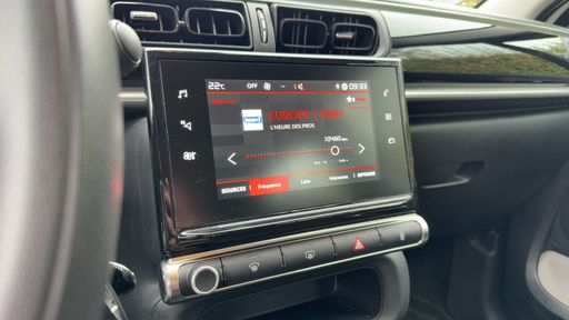 Citroen C3 1.2 Puretech 82 - Feel Pack – 2021 – 41879 km – Essence – Boîte Manuelle — photo 15