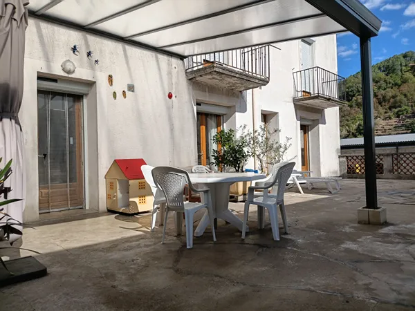 Maison Vente Saint-Sauveur-de-Montagut 10p 125m² 245000€