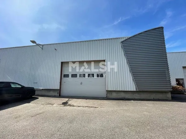 Local d'activité 865 m²