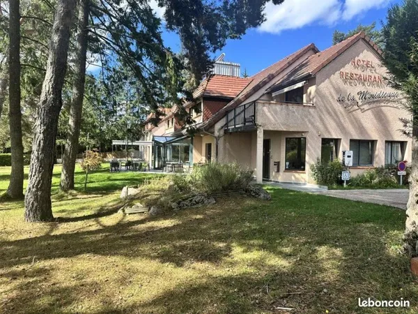 Local commercial 4119 m² Anglards-de-Saint-Flour