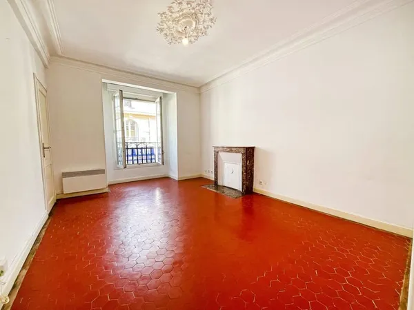 LIBERATION - Avant dernier étage ascenseur - 3/4P 78m² - 285.0