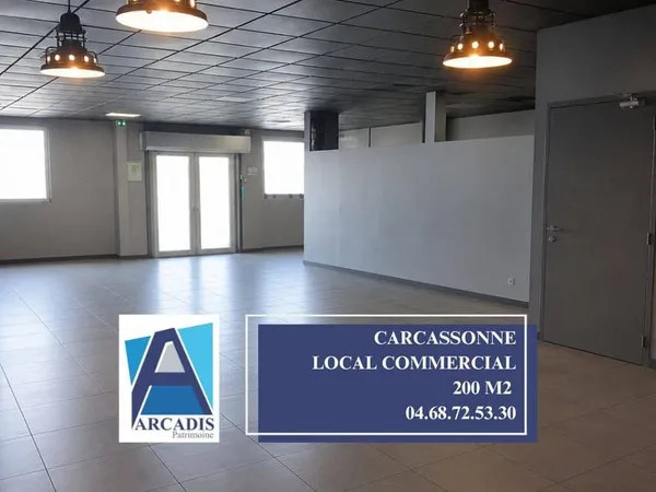 Local commercial 200 m²
