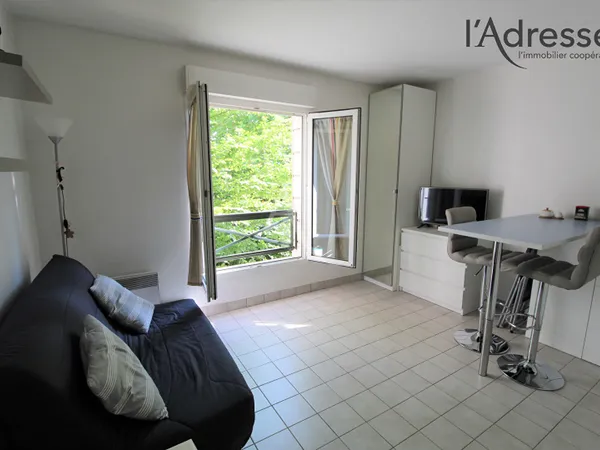 PUTEAUX STUDIO Meublé 19 m² avec cave