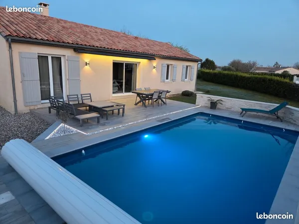 Maison toute equipee 4 chambres piscine