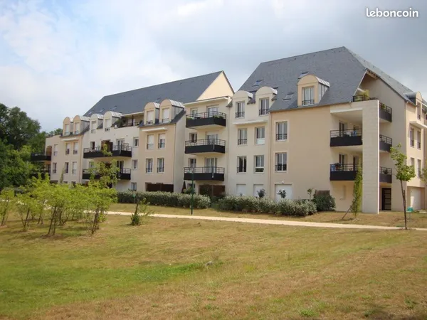 Location T3 760 EUR CC