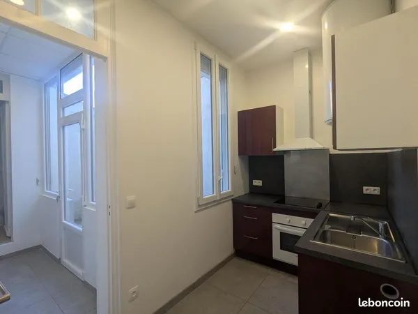 Studio 1 pièce 31 m²