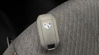 Peugeot 2008 1.2 Hybrid 110ch Edition e-DCS6 — photo 16
