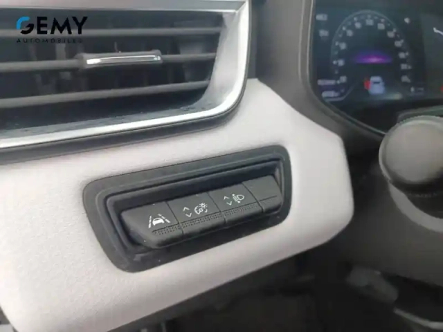 Renault Clio tce 90 - 21n — photo 17