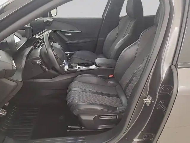 Peugeot 2008 puretech 130 s&amp;s bvm6 — photo 7