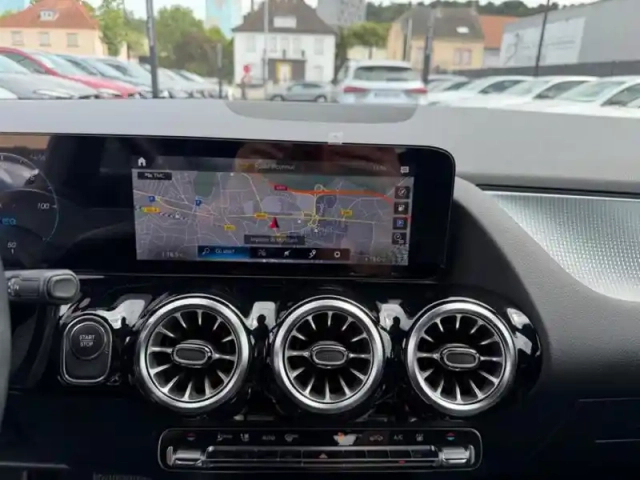 Mercedes Eqa 250 business line — photo 39