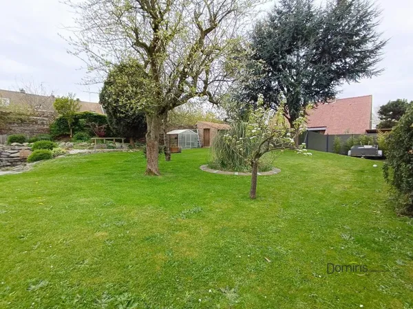 Terrain 543 m²