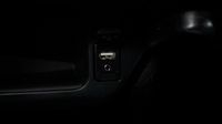 Toyota C-Hr 122h Edition 2WD E-CVT RC18 — photo 30