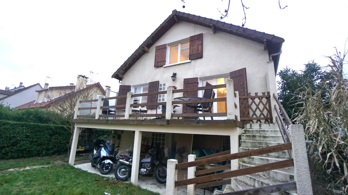 Photo 3